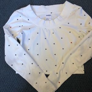 cropped Reebok classic airplane top